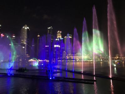 Singapur Sehenswürdigkeiten - Marina Bay Sands Lasershow Best View
