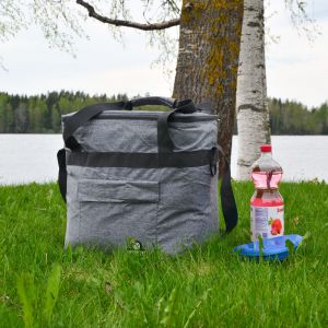 Cool Butler 40 - große Kühltasche am See mit Proviant