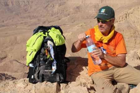 Nicht mehr neu - Der Trek Bag 70 am Israel Trail - Small Crater 4